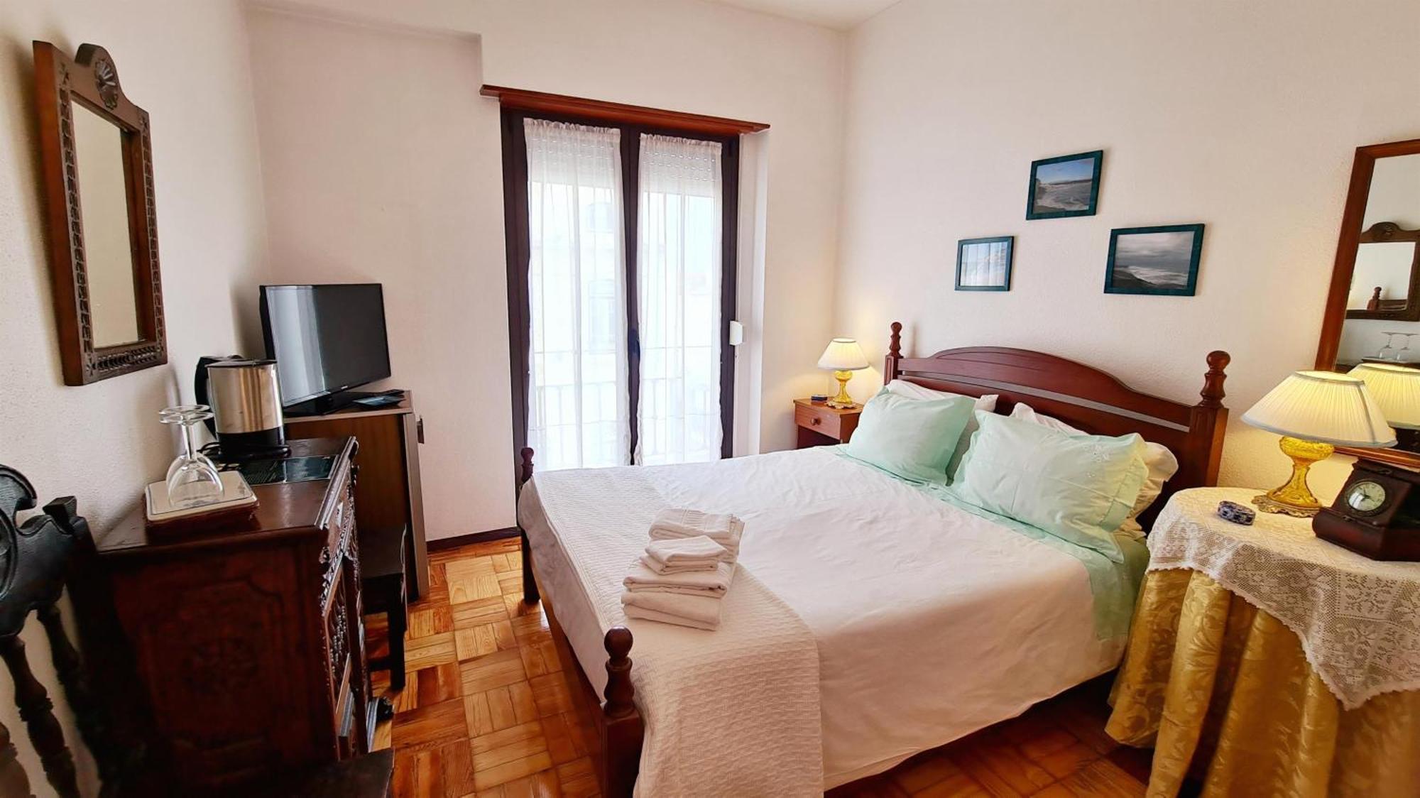 Solar Dos Carvalhos - Apartamentos De Turismo Назаре Экстерьер фото
